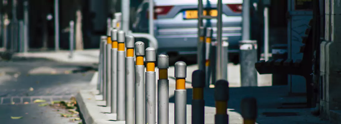 Safe and Convenient Retractable Barrier Column Systems for Properties in Callaway, FL